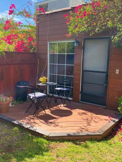 2 Bd Beverly Hills * Los Angeles